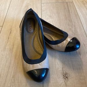 Me Too patent leather ballet flats size 7M